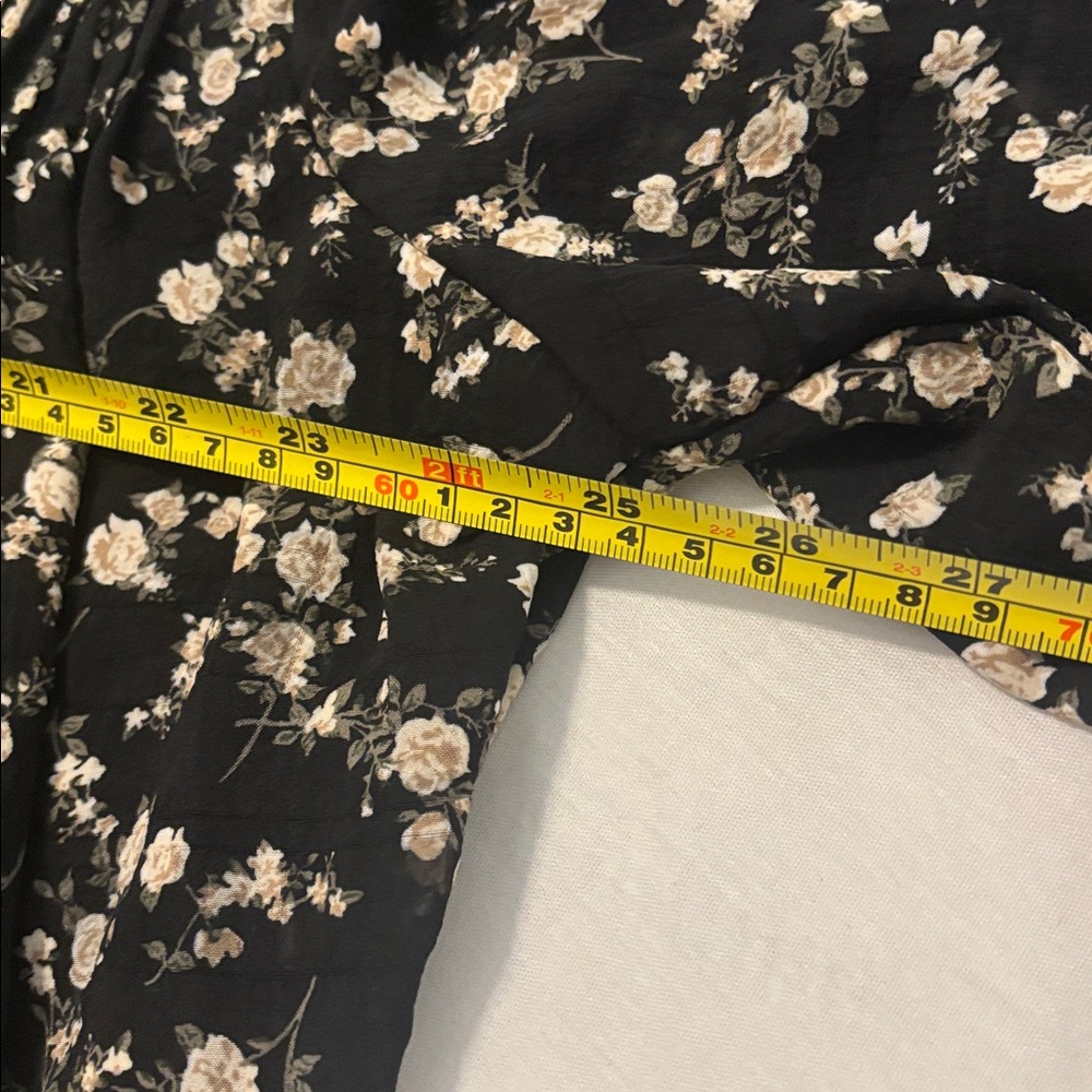 And Now This Black Floral chiffon v neck top SZ 1X plus size puffy sleeve NWT - Picture 6 of 14